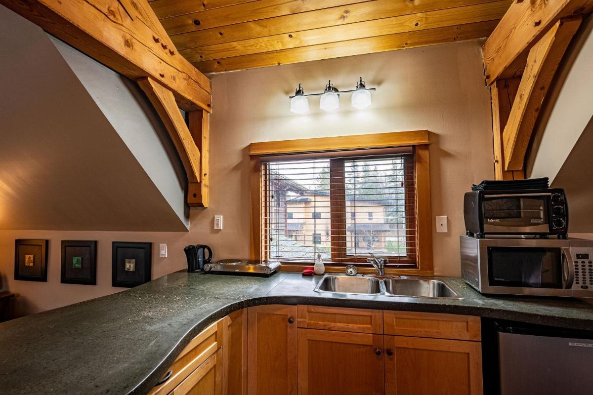 Timberloft by Revelstoke Vacations - Housity