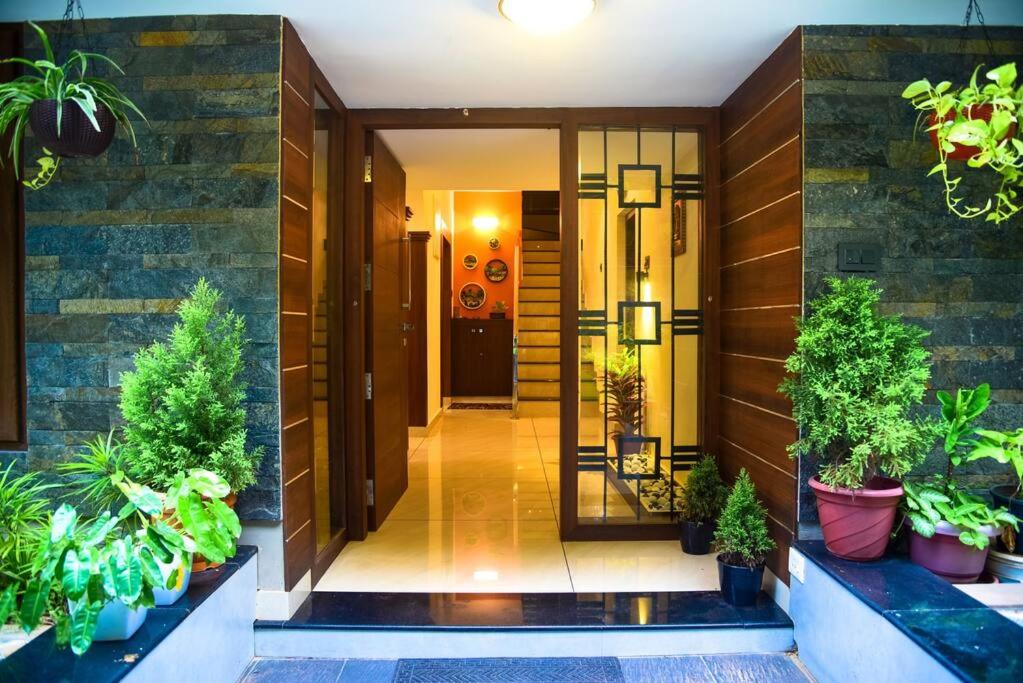 Ishaara Prime Villa - Personalized stay with amenities at heart of City - Housity