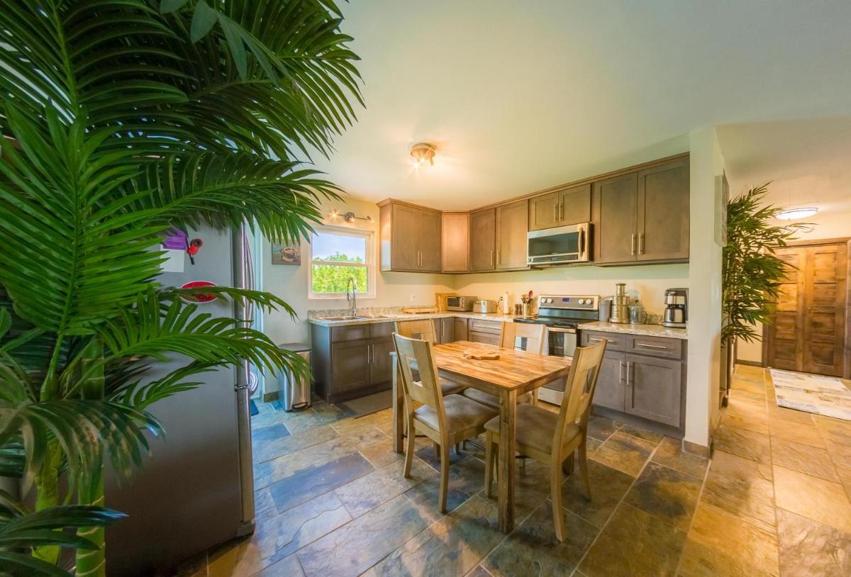 Suitetrails - Corktree Beach House Modern beachfront 2bd 3ba