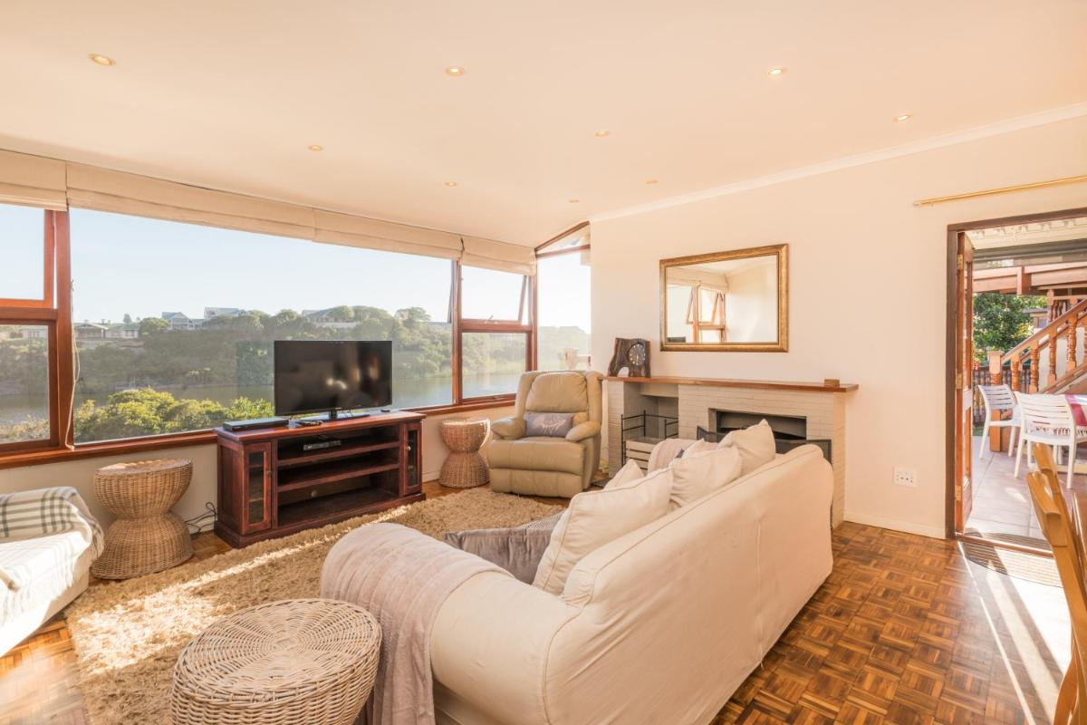 400 Waterside Road Villa - Housity