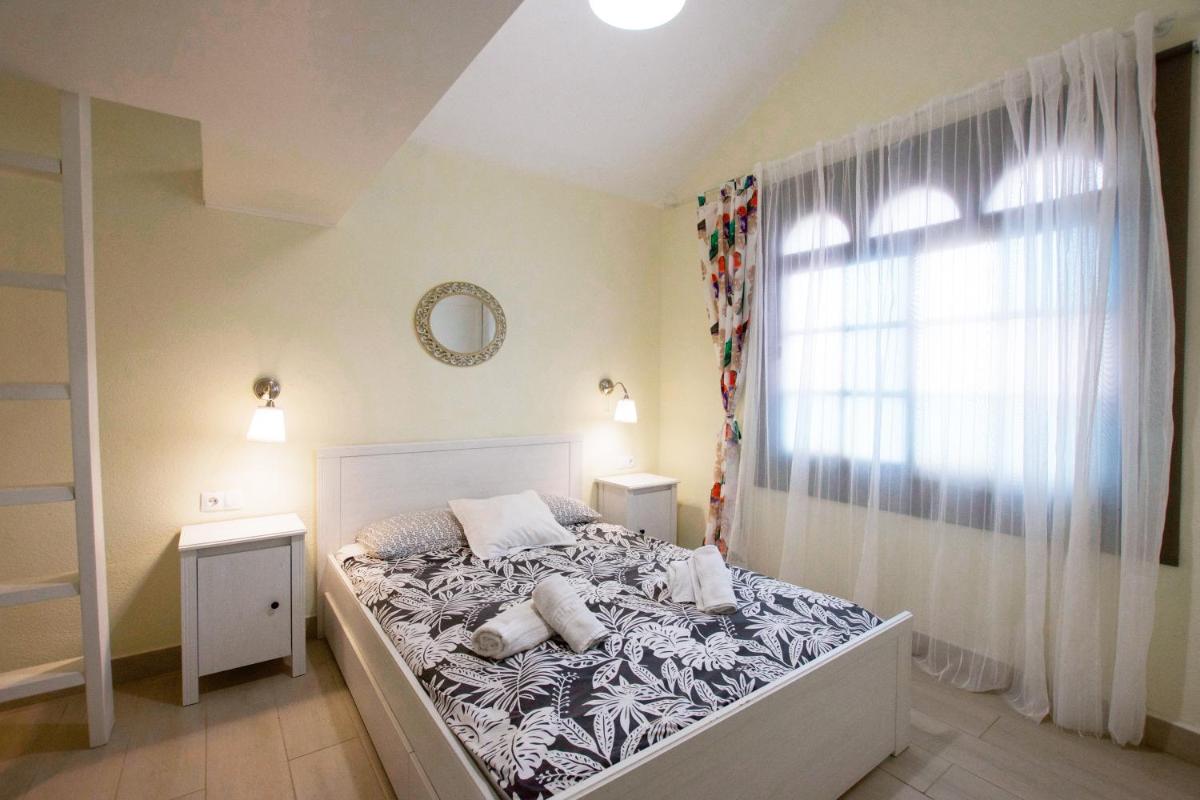 Book Jet - Premium Pool View & WIFI - Housity