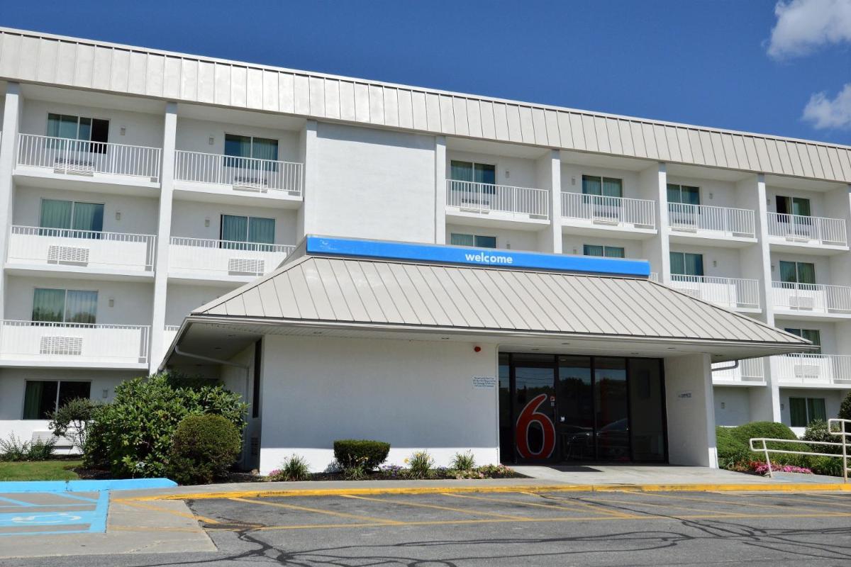 Motel 6-Danvers, MA - Boston North - Housity