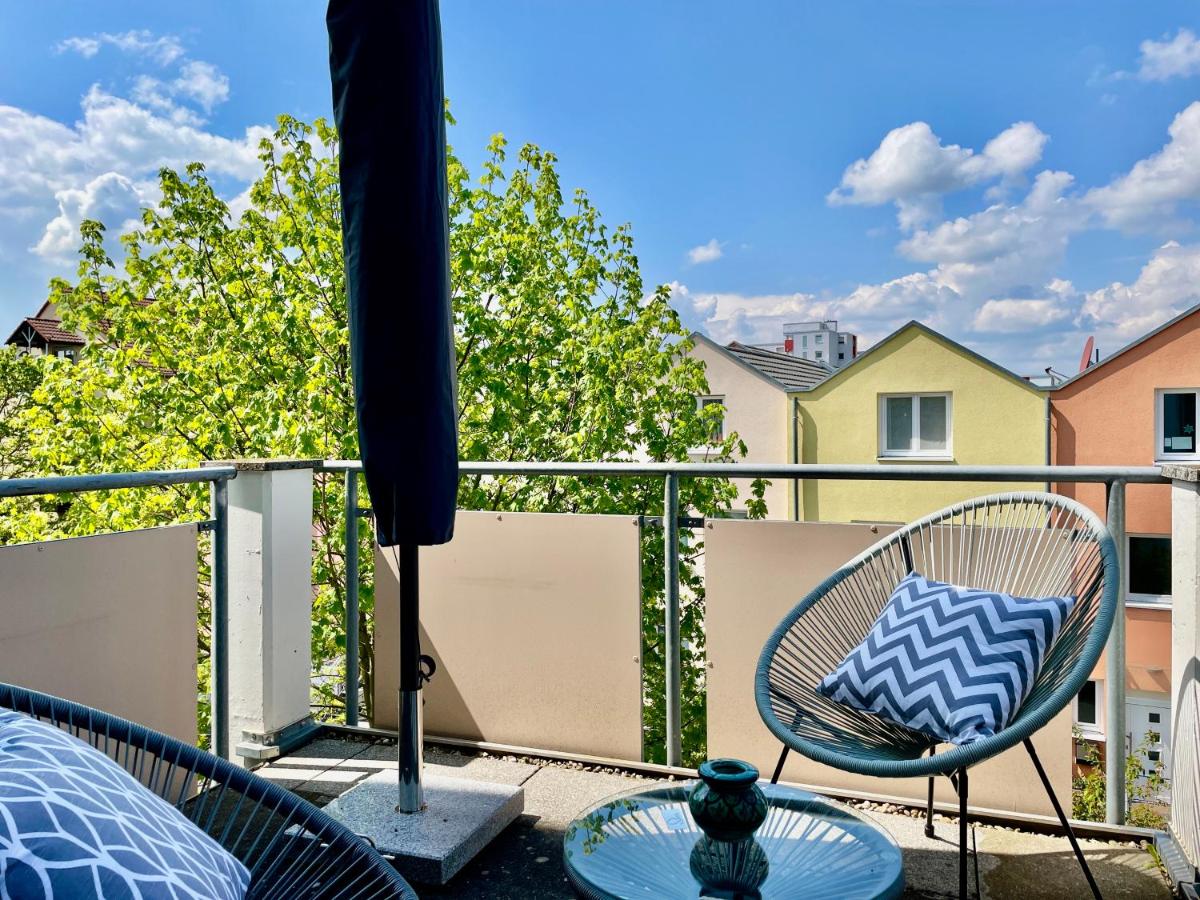 LaMiaCasa Balcony Near Bosch and Train Station - Housity