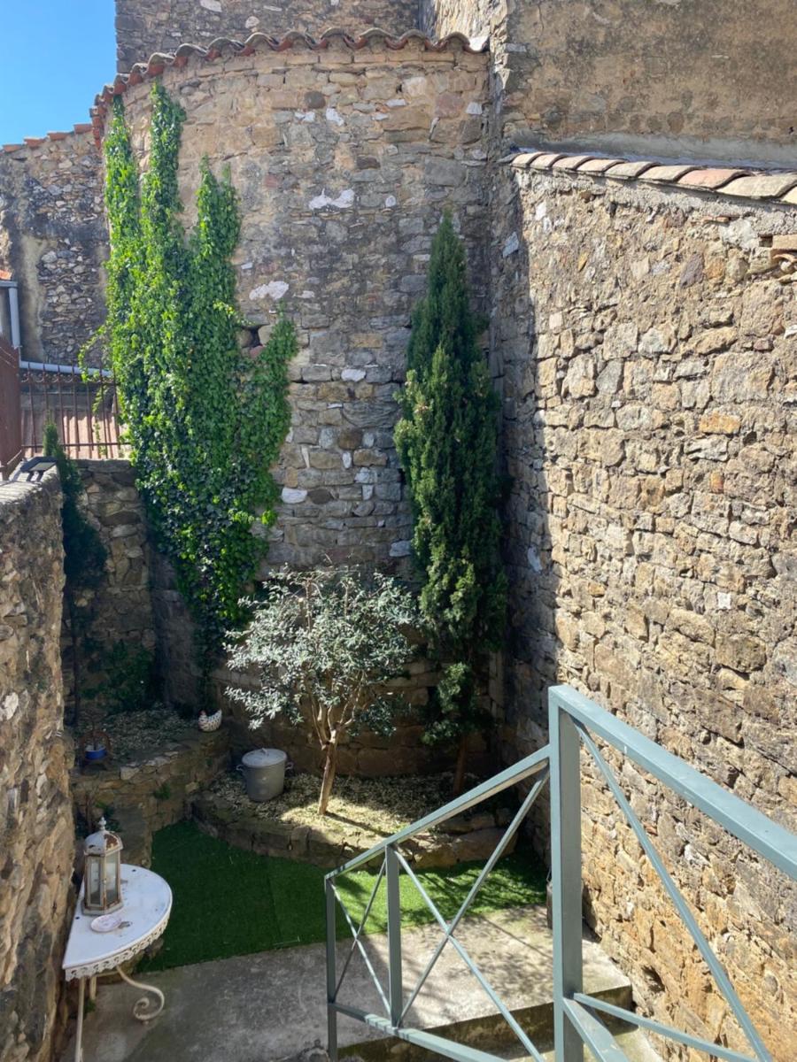 Au Dix Huit - Housity