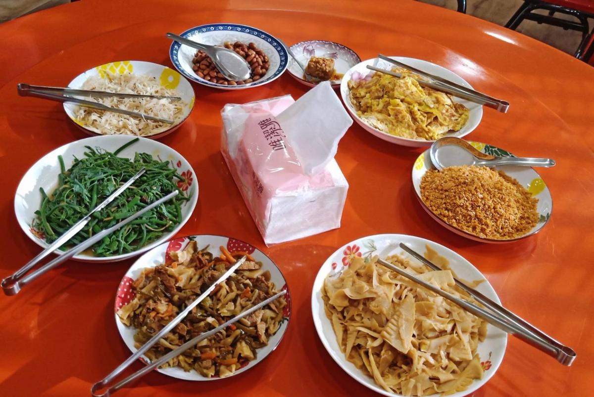 Hongpeng Coffee Station Homestay - Housity