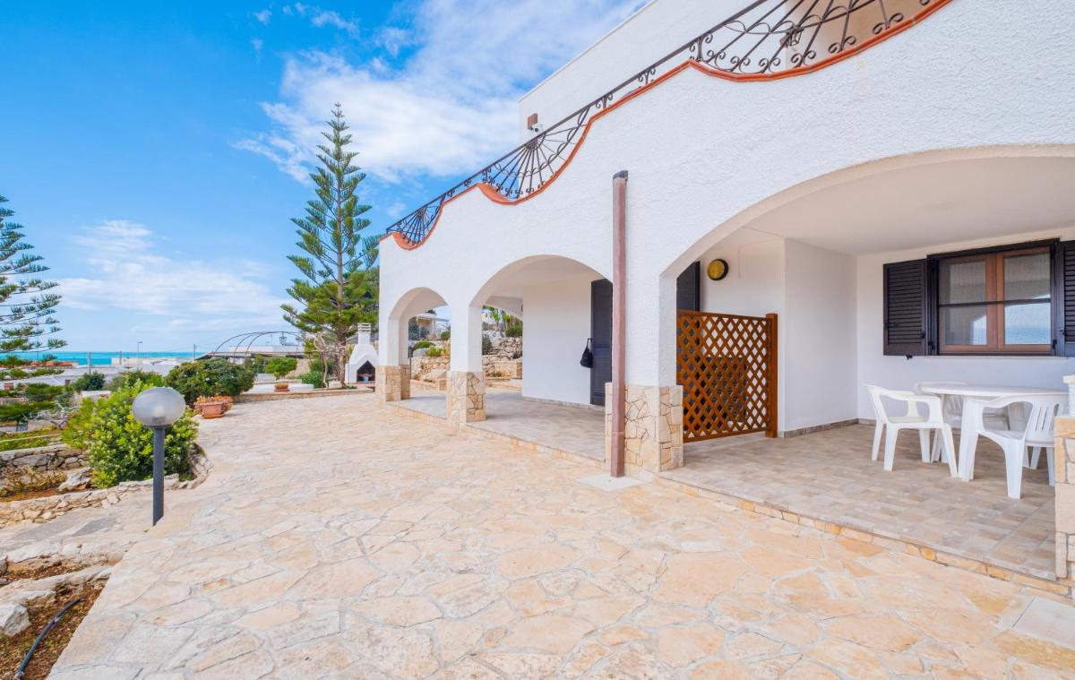 Villa Euforbia Vista Mare - Pescoluse - Housity