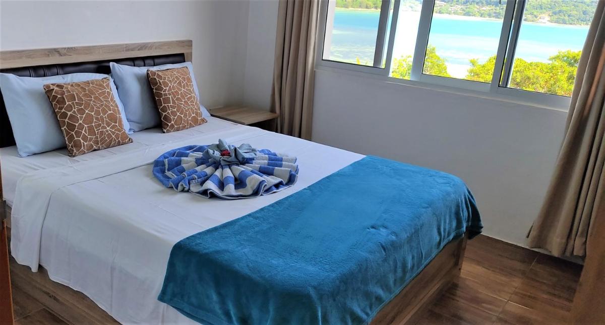 Seychelles Yellow Petals - Housity