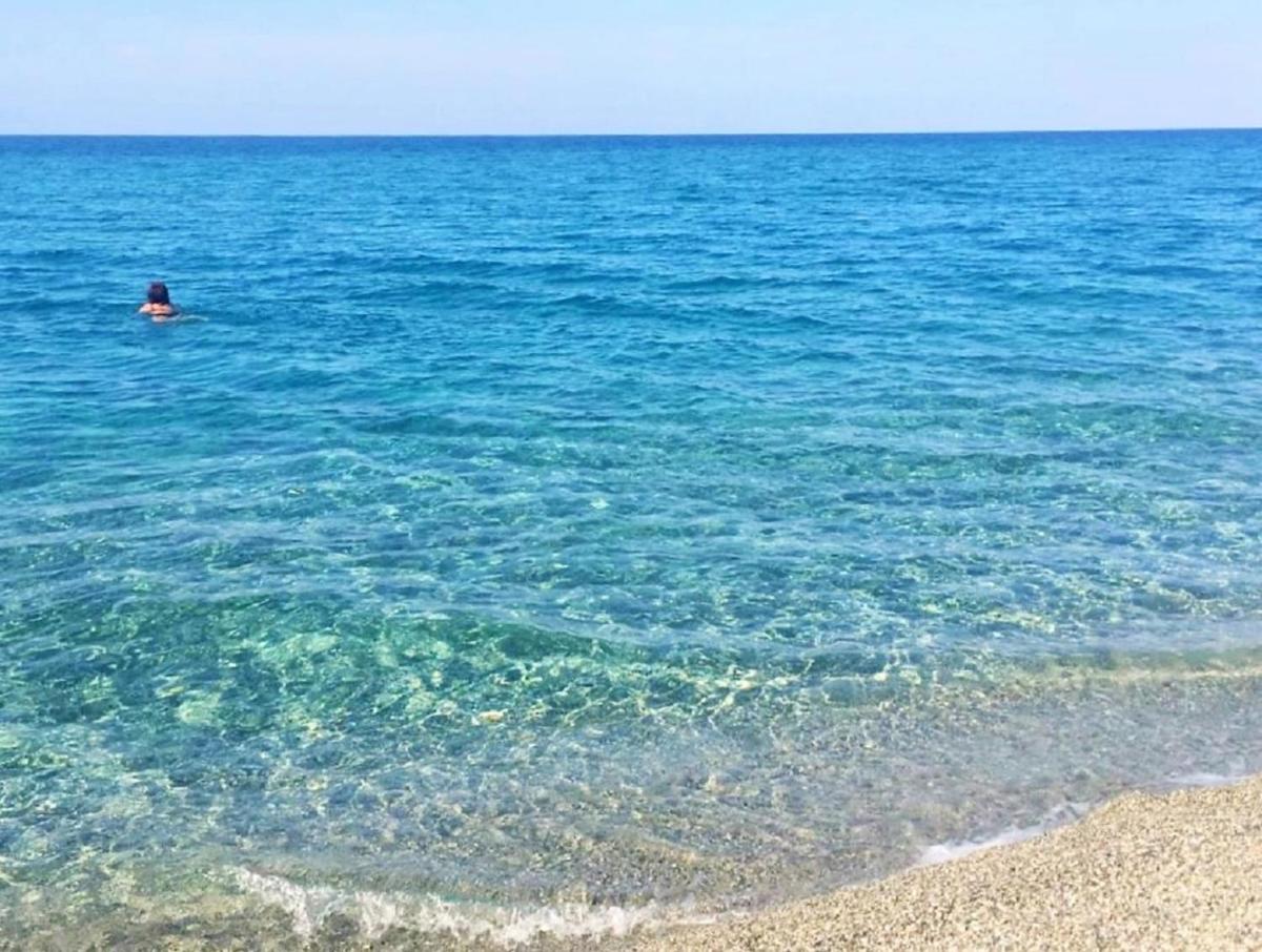 Pizzo Beach Club - Hizvo