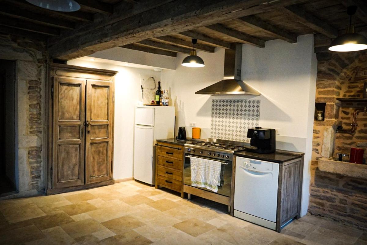 LE CLOS DES PIERRES ROUGES - Housity
