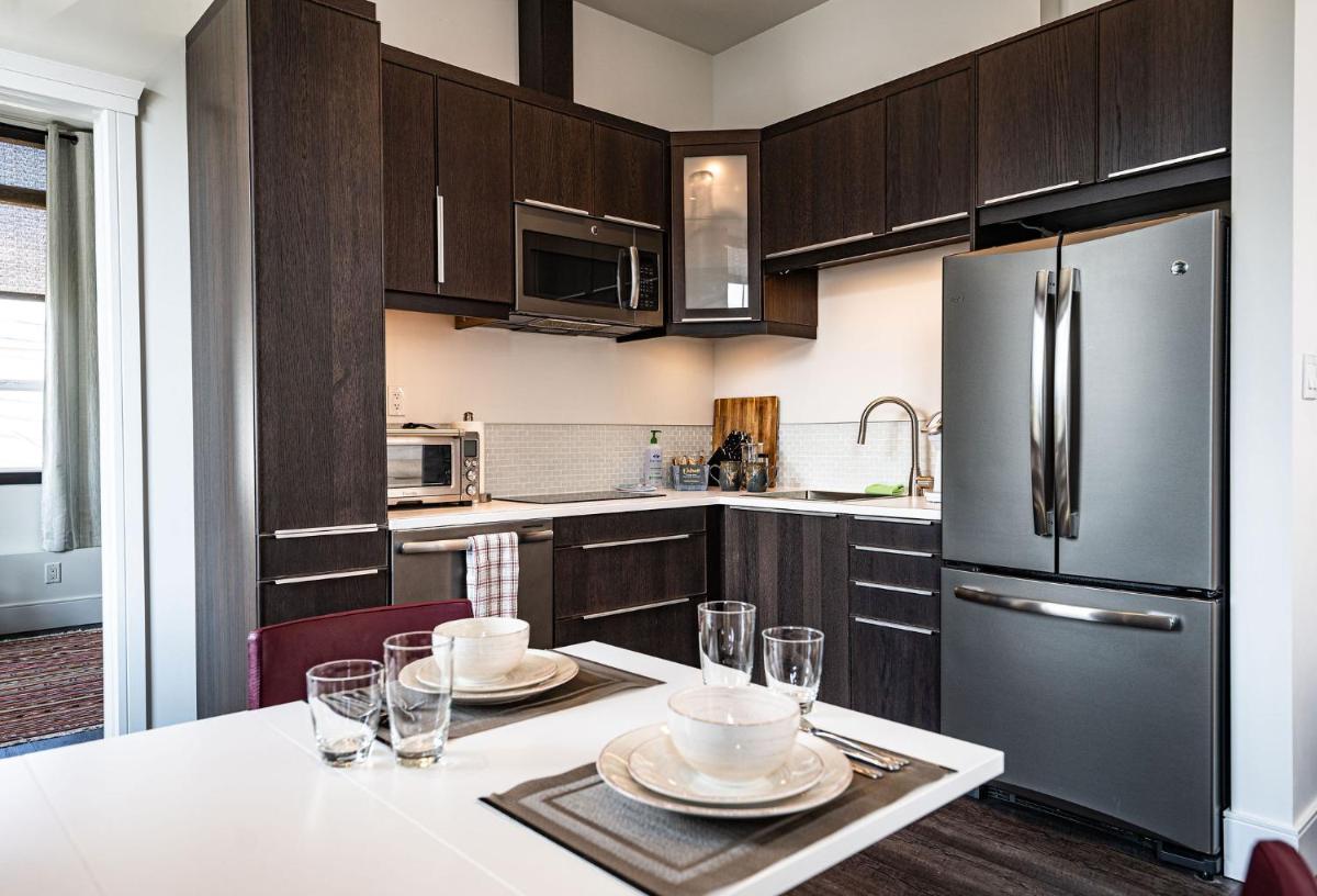 In the Heart of it All by Revelstoke Vacations - Housity