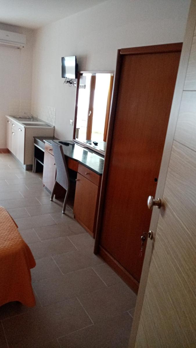 Appartamenti per Vacanza Manfredi Vieste, Fronte mare con parcheggio - Hizvo