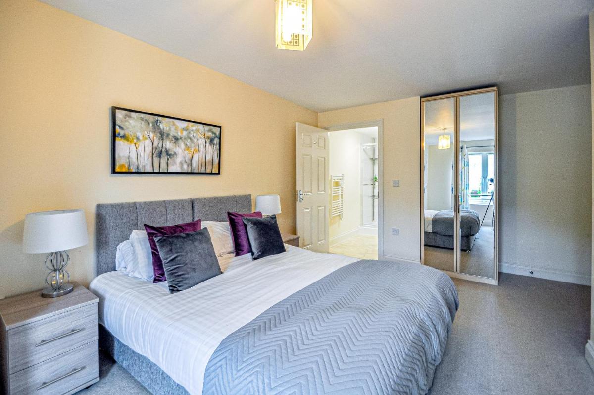 Kings Quarter - Four Bed Apartment - #0202 - Housity