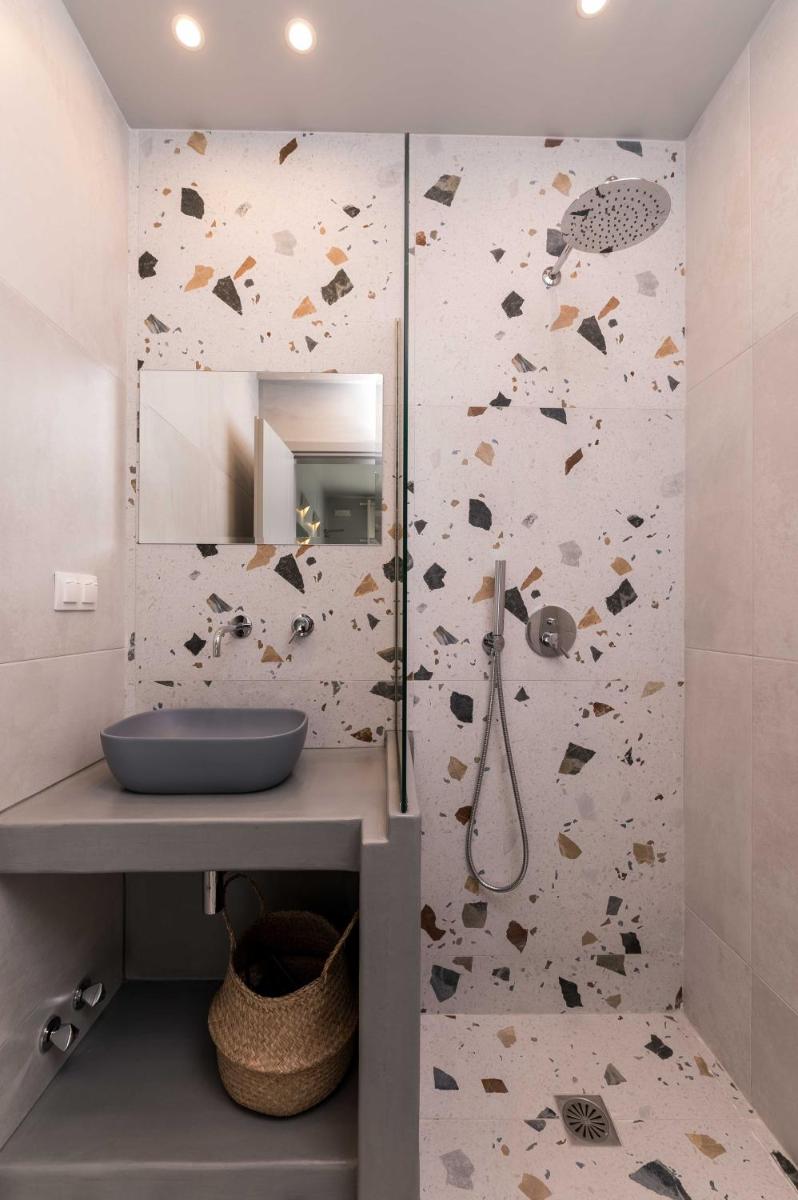 Ios Fantasy - Housity