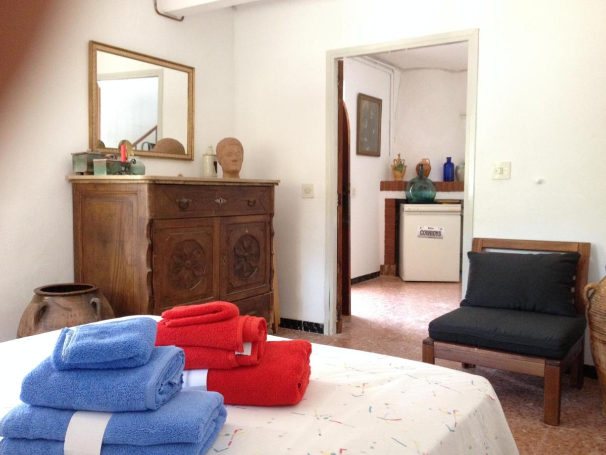 Country house Godall - Housity