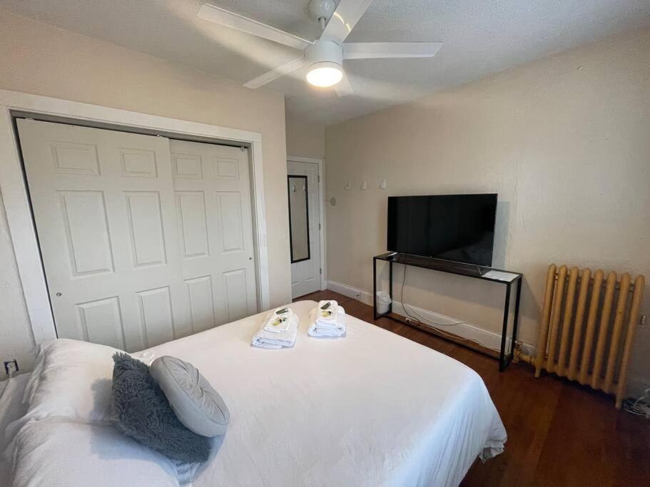 Cozy Large House close to TUFTS/Harvard/MIT 4BR - Housity