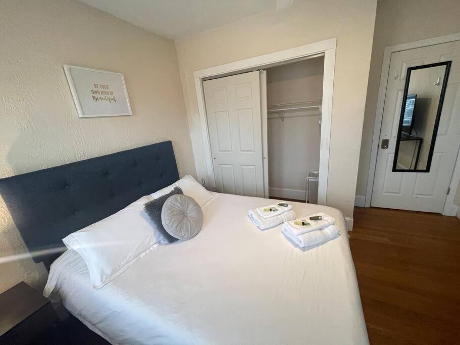 Cozy Large House close to TUFTS/Harvard/MIT 4BR - Housity