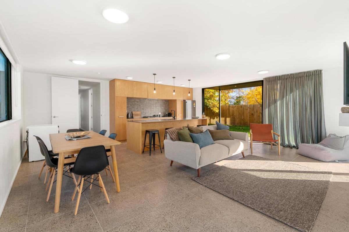 Mountain Escape - Cromwell Downstairs Apartment - Housity