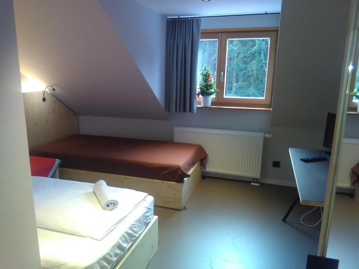 Berghotel Pöhlberg - Housity