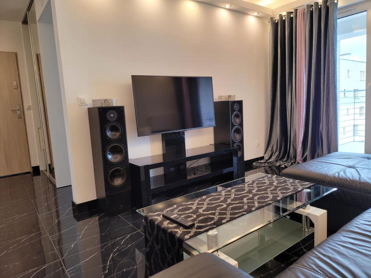 Apartamenty Tenisowa - Housity