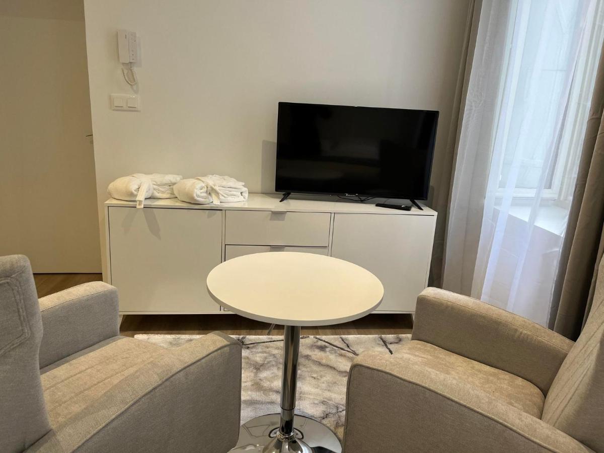 SUITE PRIVEE RIQUET-wifi-Vélo - Housity