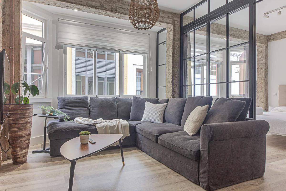 Central Square Deluxe Apartment - Housity
