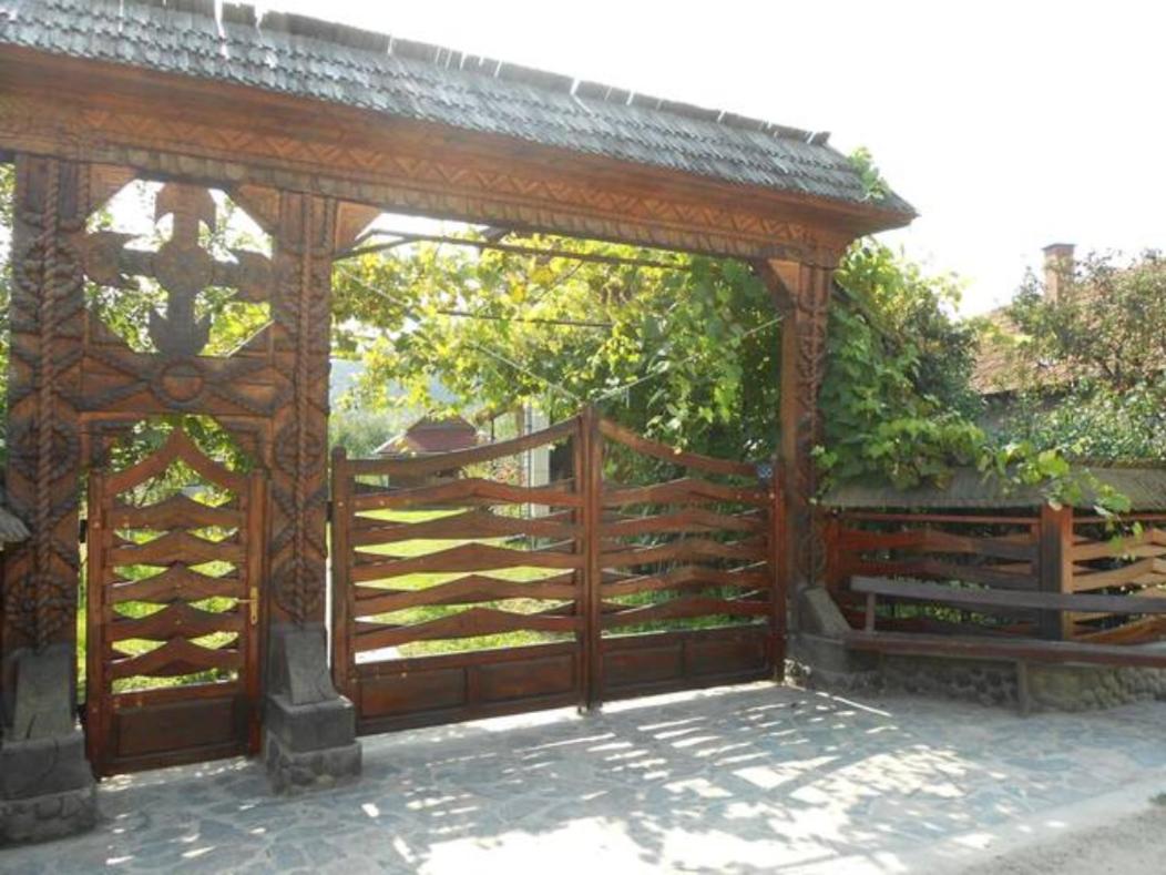 PENSIUNEA DENISIA - Housity