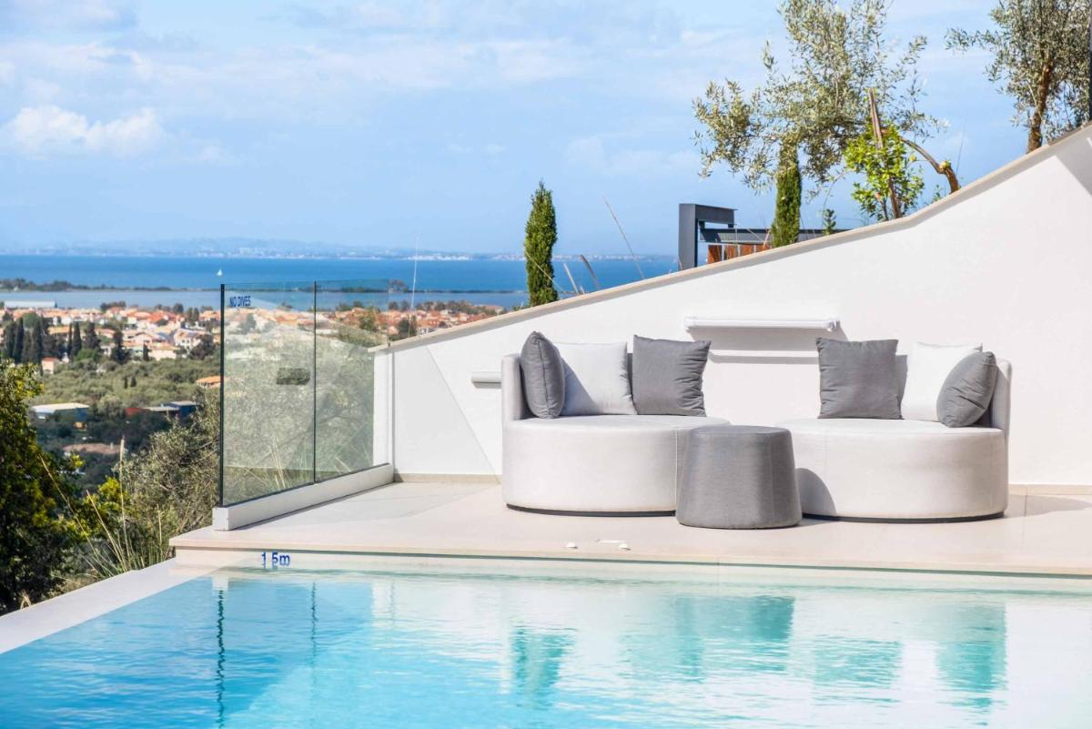 Villa Beyond the Dream - Housity