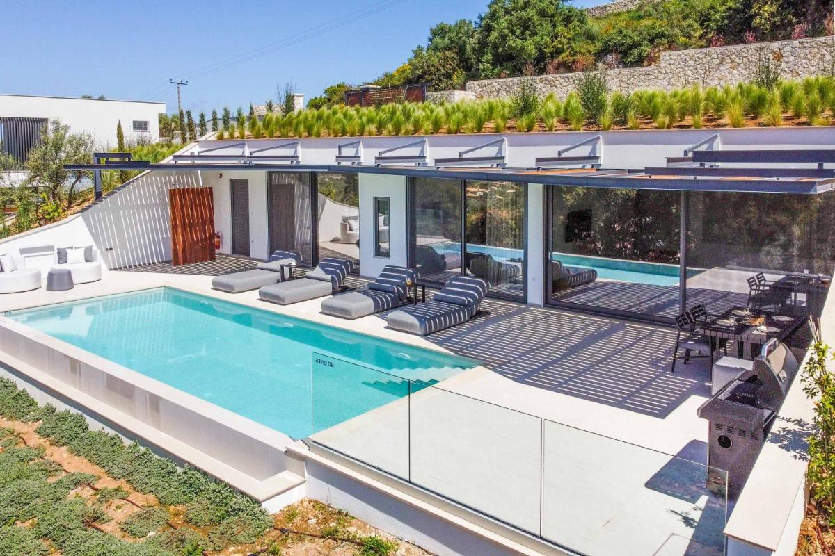 Villa Beyond the Dream - Housity