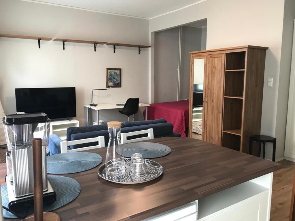 Aleksi Apartment - Hizvo