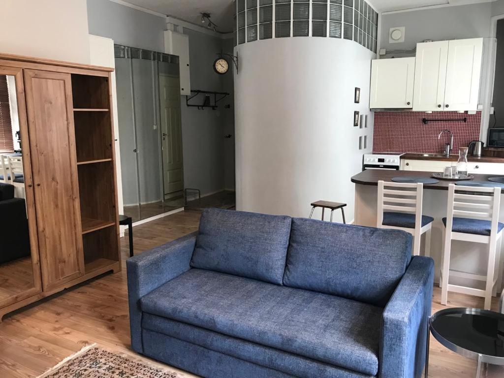 Aleksi Apartment - Hizvo