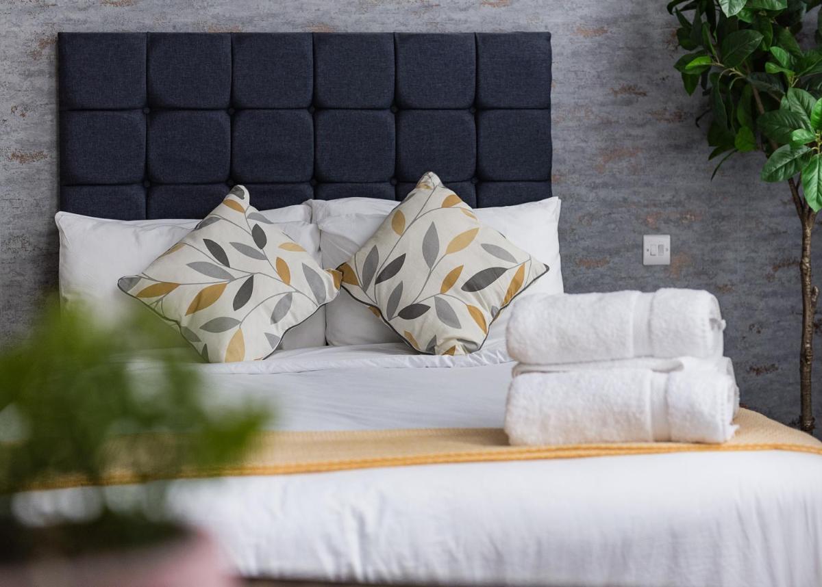 Modern Studio Apartments - Housity