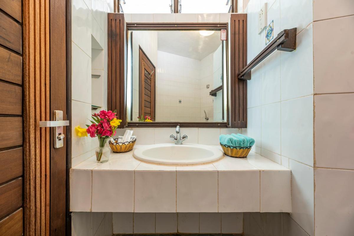 Safari Beach Hotel - Housity