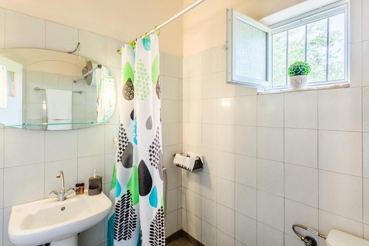 Makarounis Athanasios Traditional Apartments(Ξενώνας) - Housity