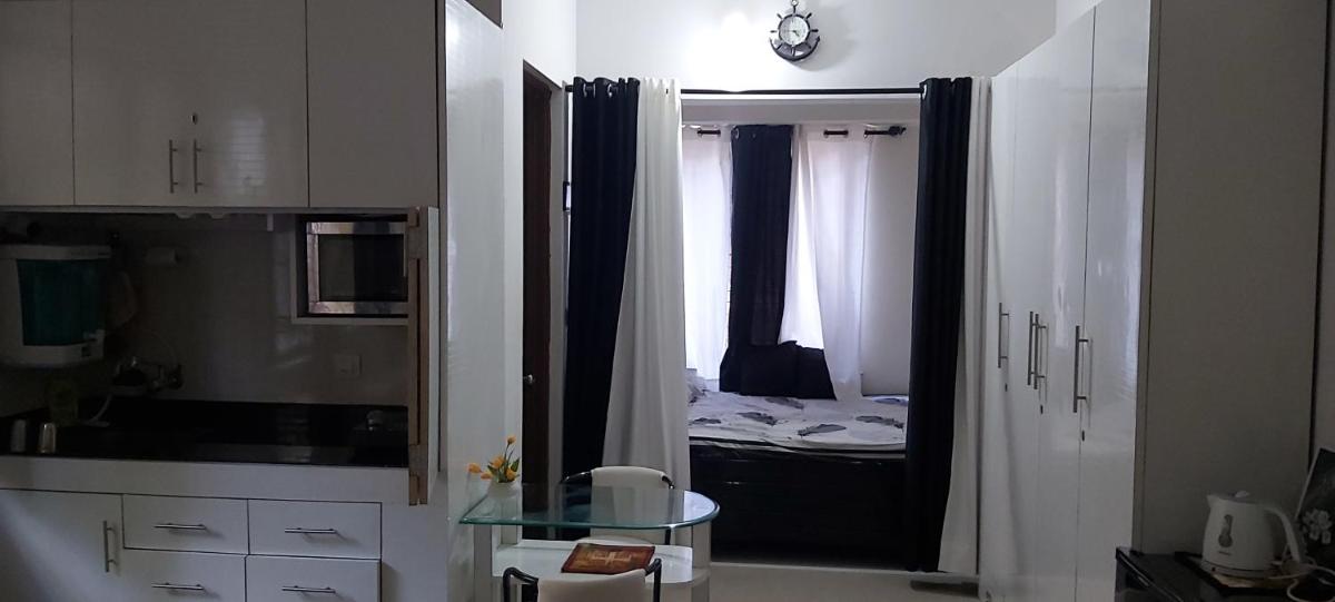 Studio Apartment - Housity