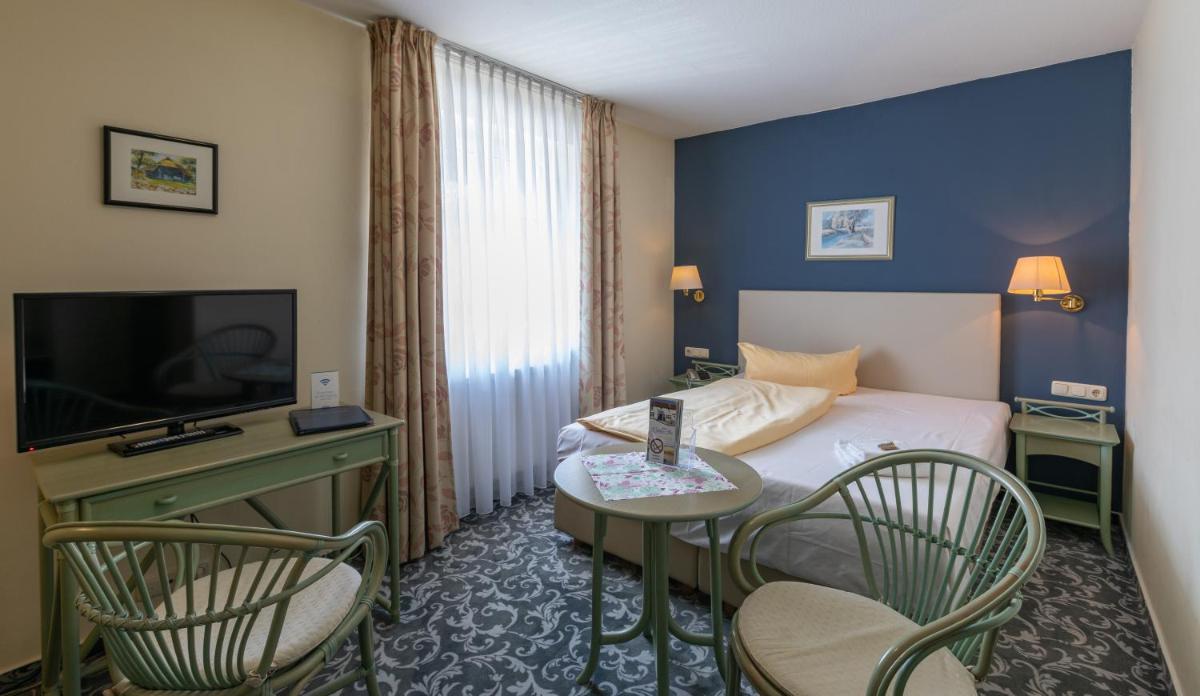 Hotel am Wariner See - Housity