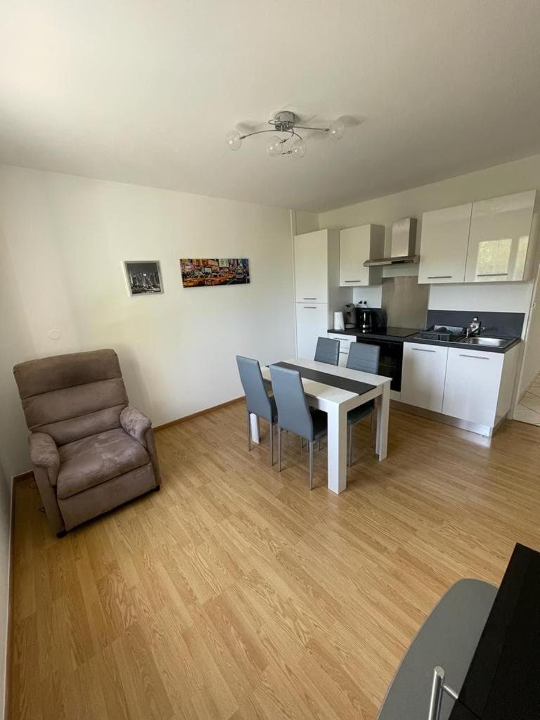 APPARTEMENT LE DOMAINE DES LIBELLULES PROCHE WALIBI - Housity
