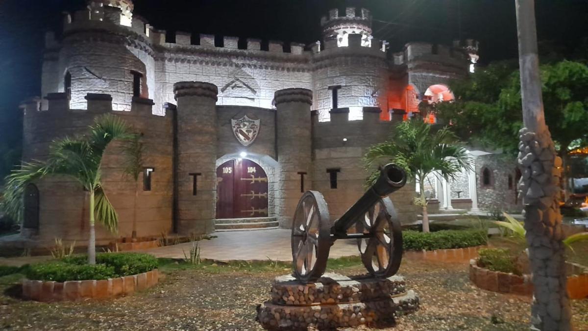Eco-Hotel Villa Elina - Housity