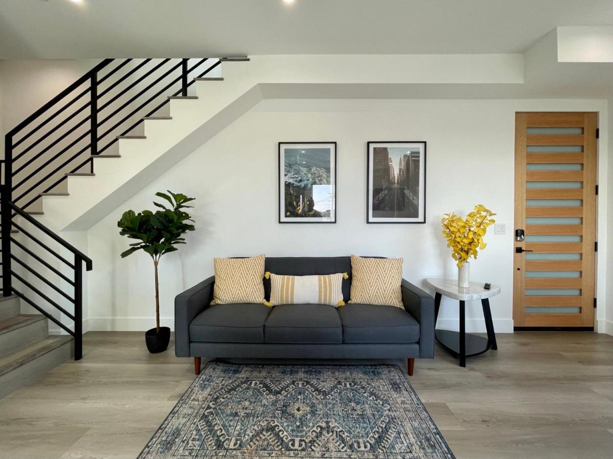 Exclusive Artist Gallery Home - Central LA Location - Housity