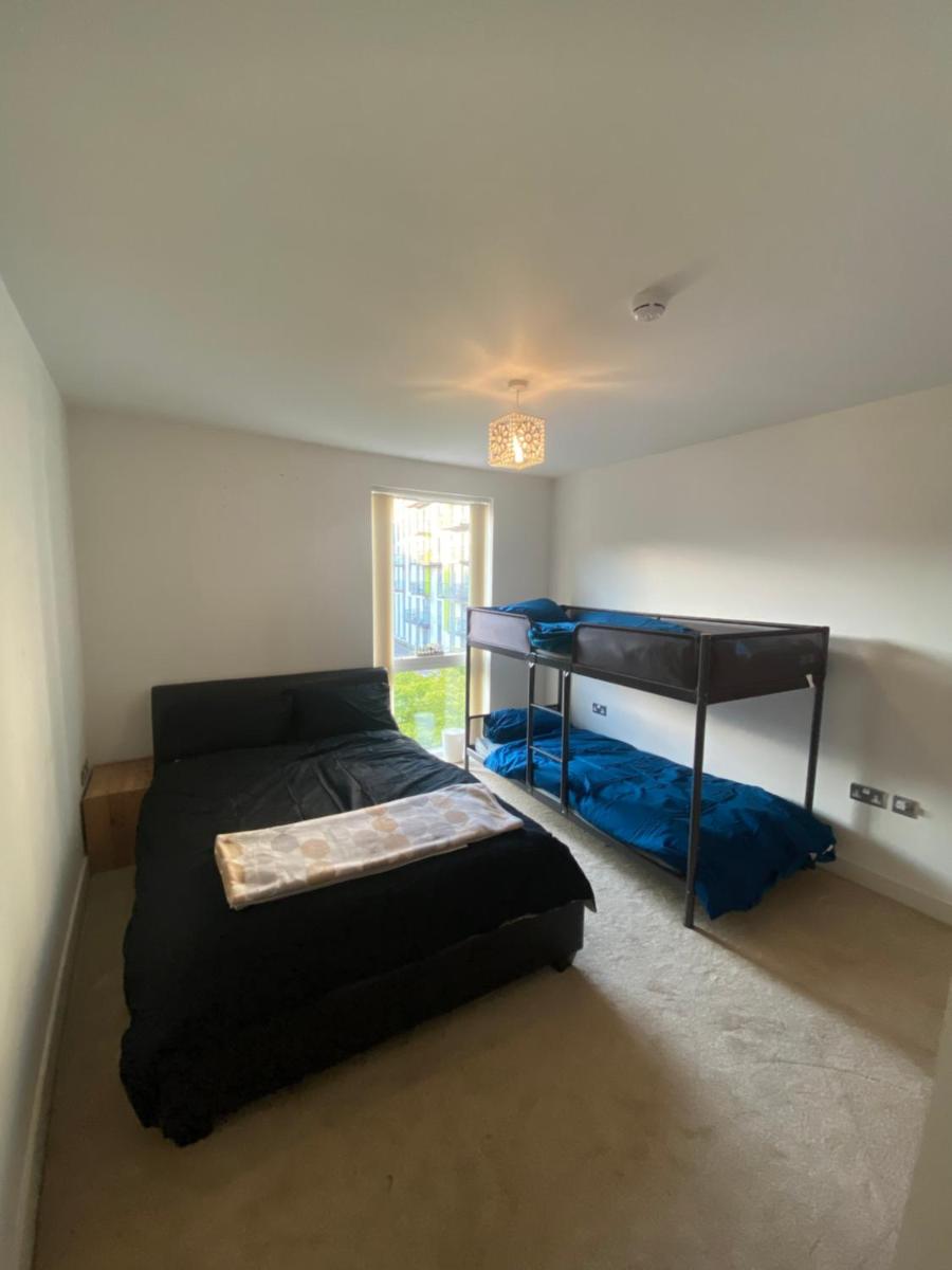 1-bed Haven by Edgbaston Cricket Ground & Cannon Hill Park & Moseley Village - Housity
