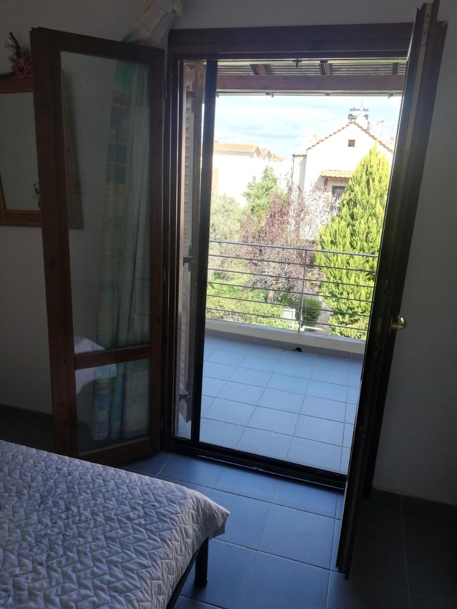 private house next to the sea - Housity