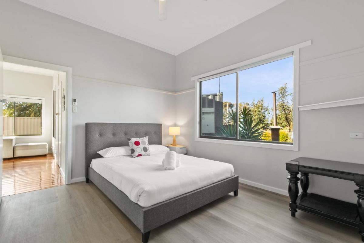 The Beaches on Lakes House - Housity
