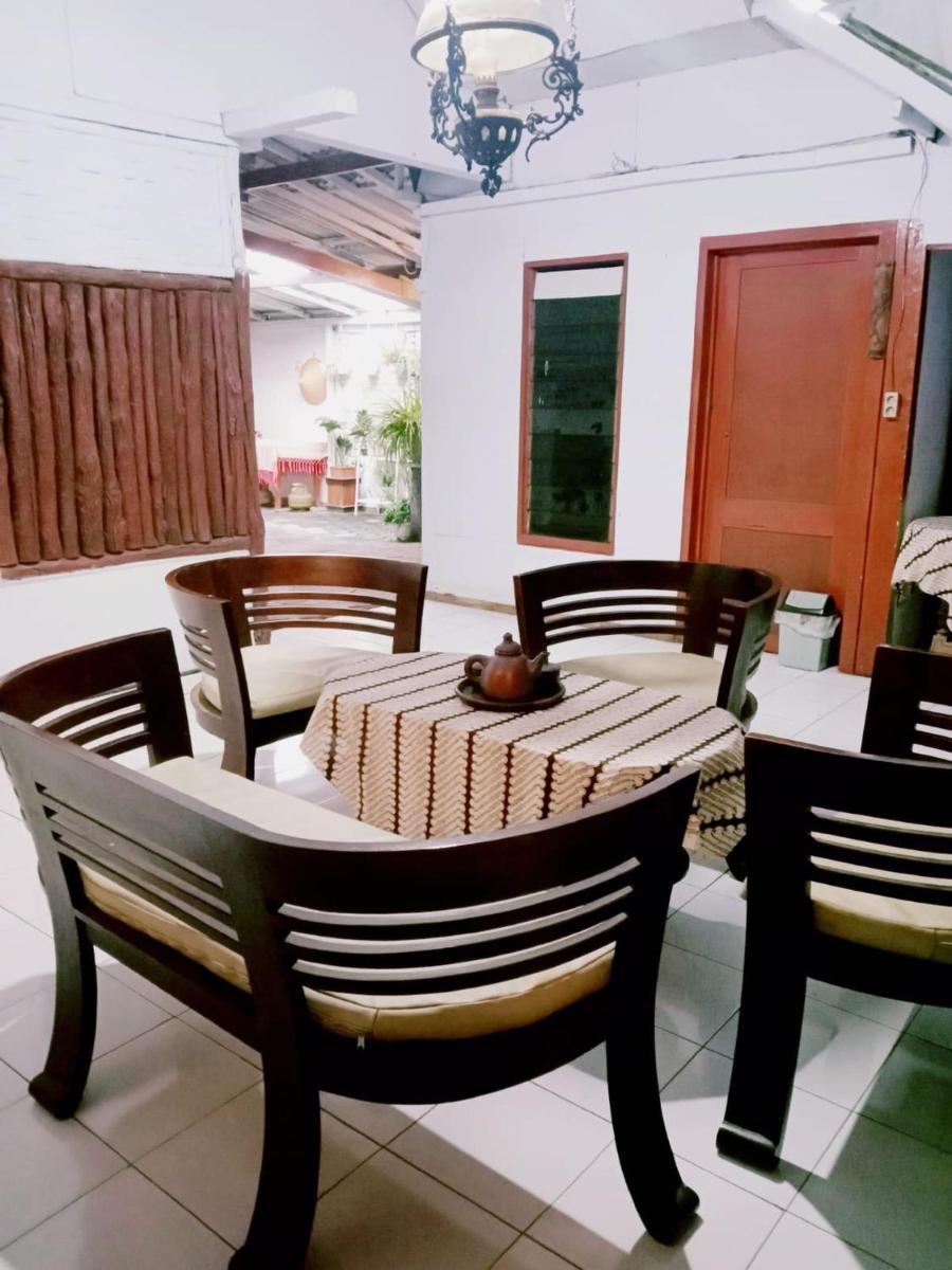 Pak Tasrip Homestay - Housity