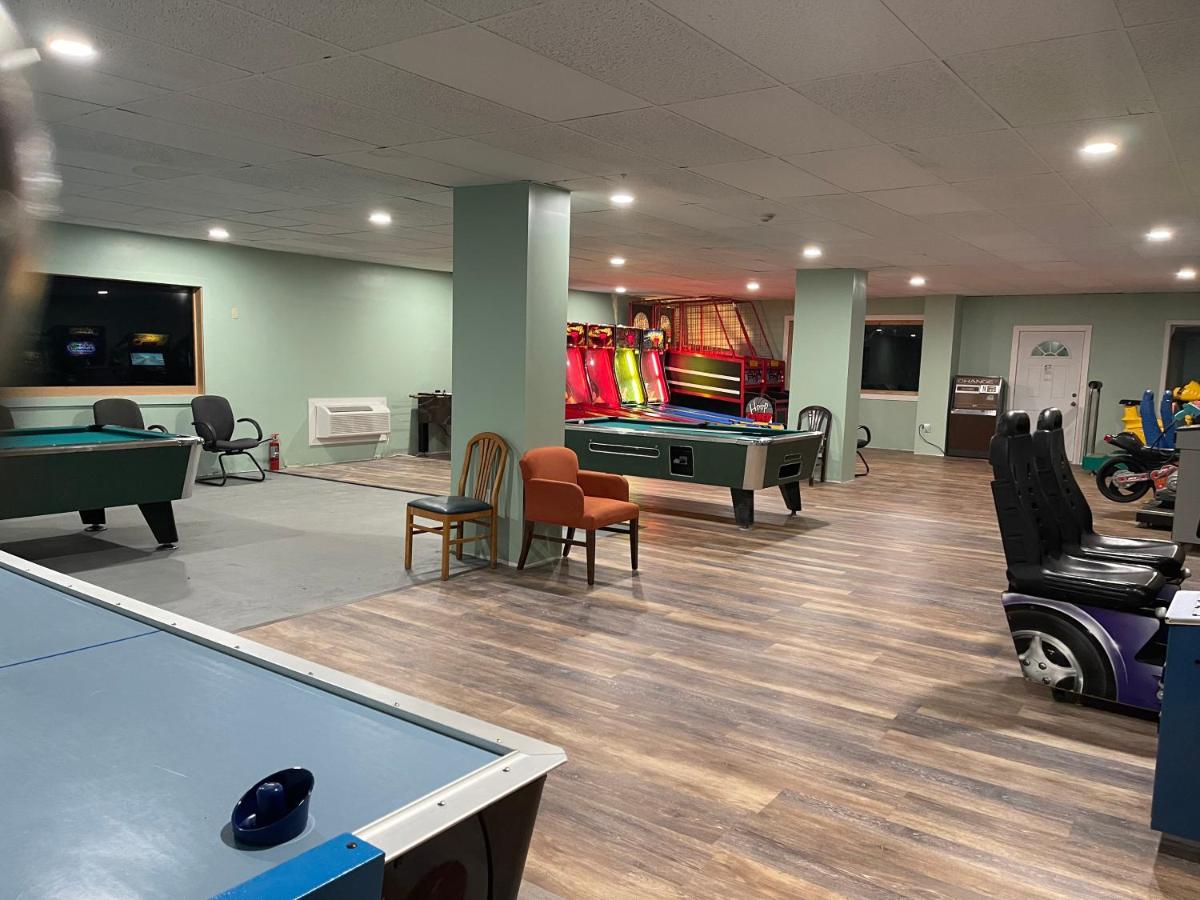 Days Inn by Wyndham Lincoln - Housity