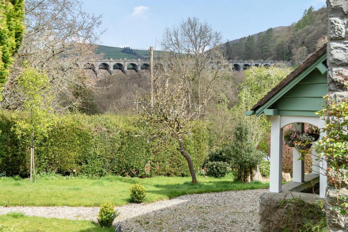 Bryn Vyrnwy - Housity