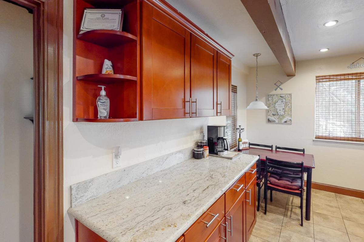 Tahoe City Paradise - Housity