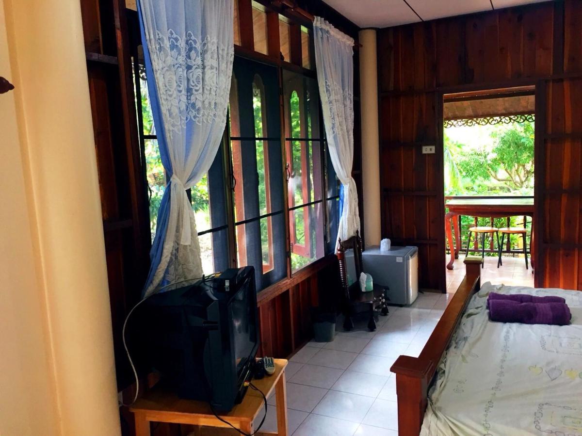 Baan Loylom Farmstay - Housity