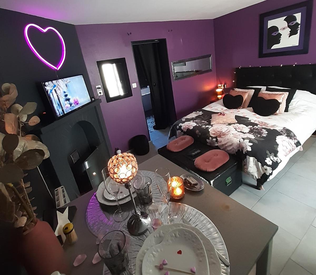 Lover's room 48 - Housity