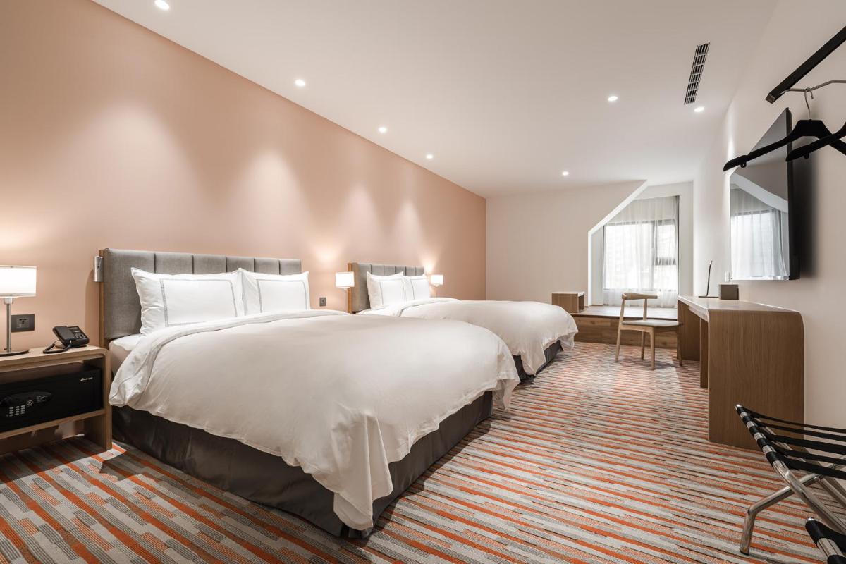 Suitetrails - Phoenix Hotel Taichung