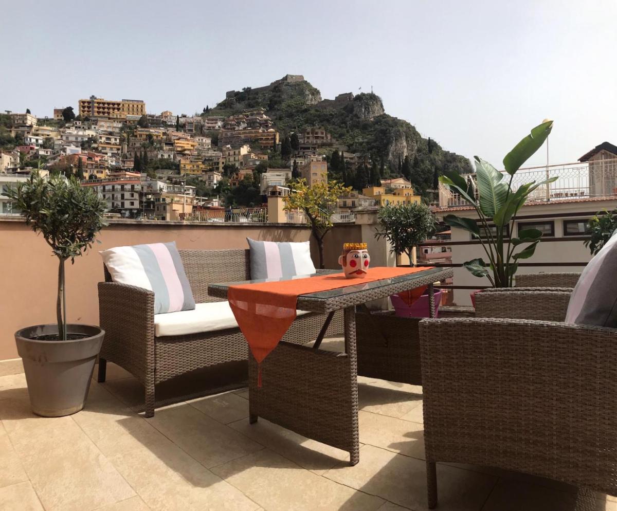 Casa-Lino Delizioso Appartamento Centro Taormina - Housity