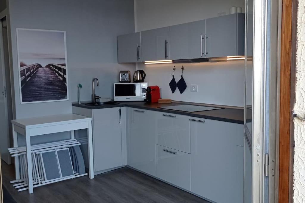 CasaAlma Pool, Terrace & Lakeview - Housity